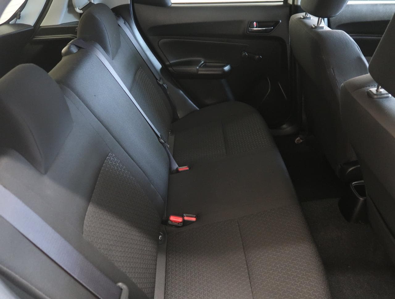 2017 Suzuki SWIFT - 29