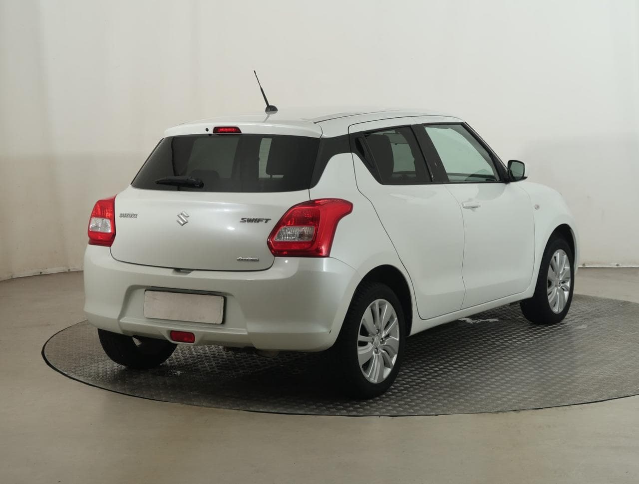 2017 Suzuki SWIFT - 15