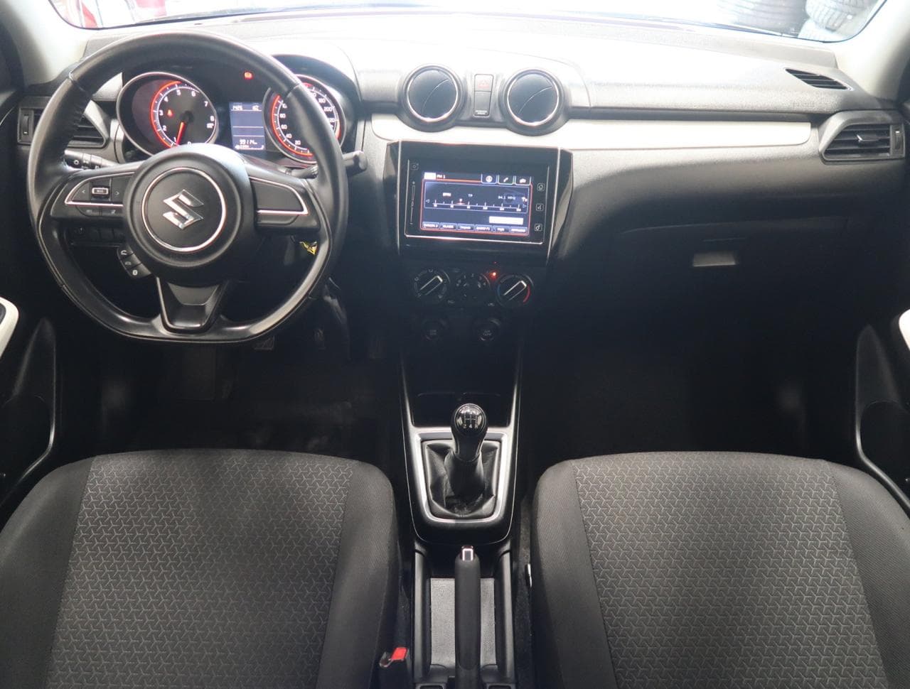 2017 Suzuki SWIFT - 22