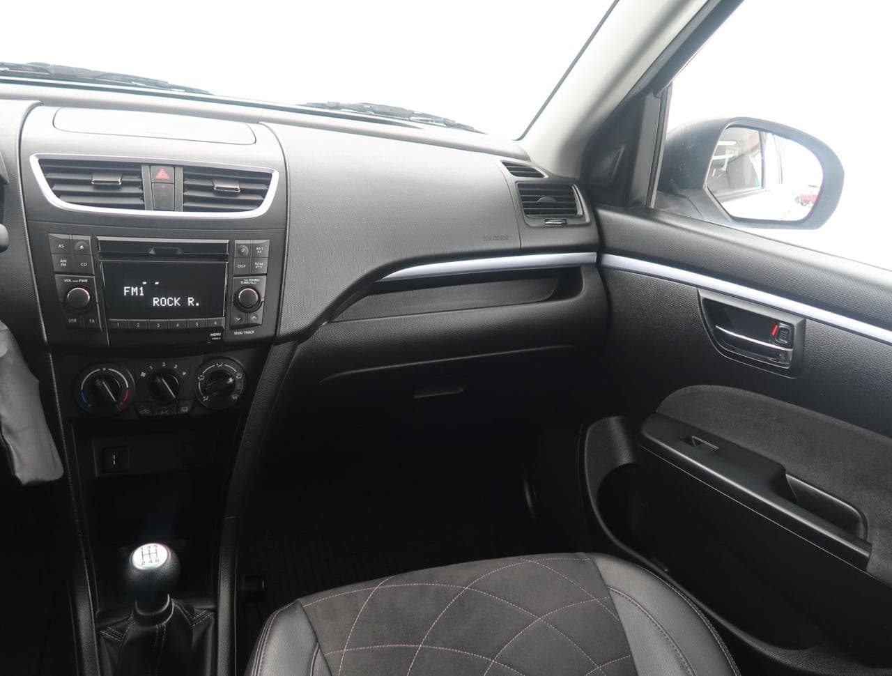 2015 Suzuki SWIFT - 20