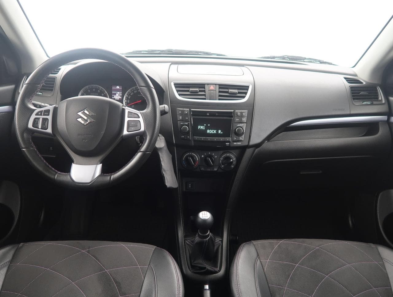 2015 Suzuki SWIFT - 19
