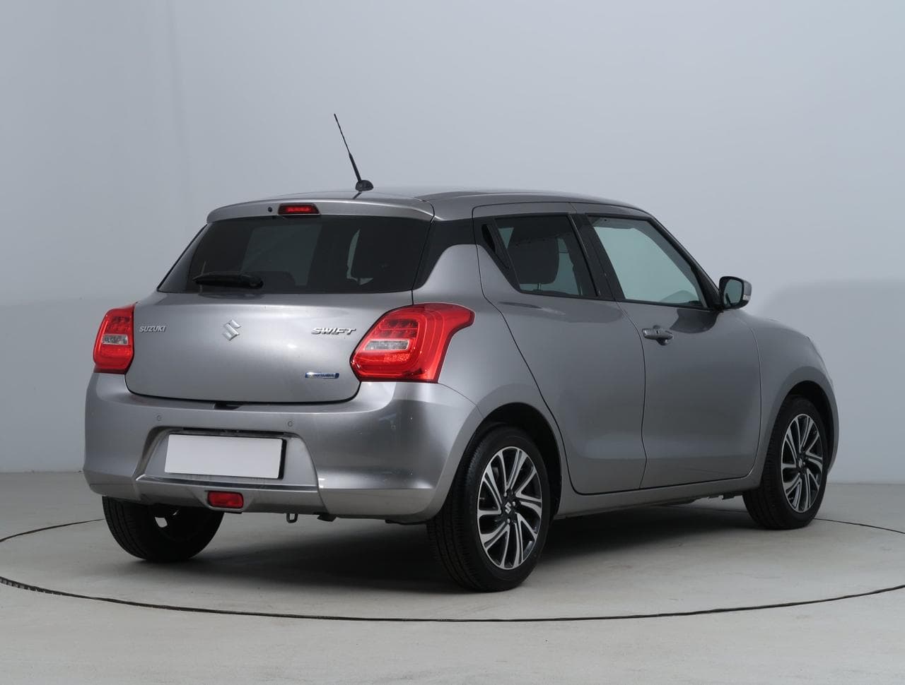 2023 Suzuki SWIFT - 10