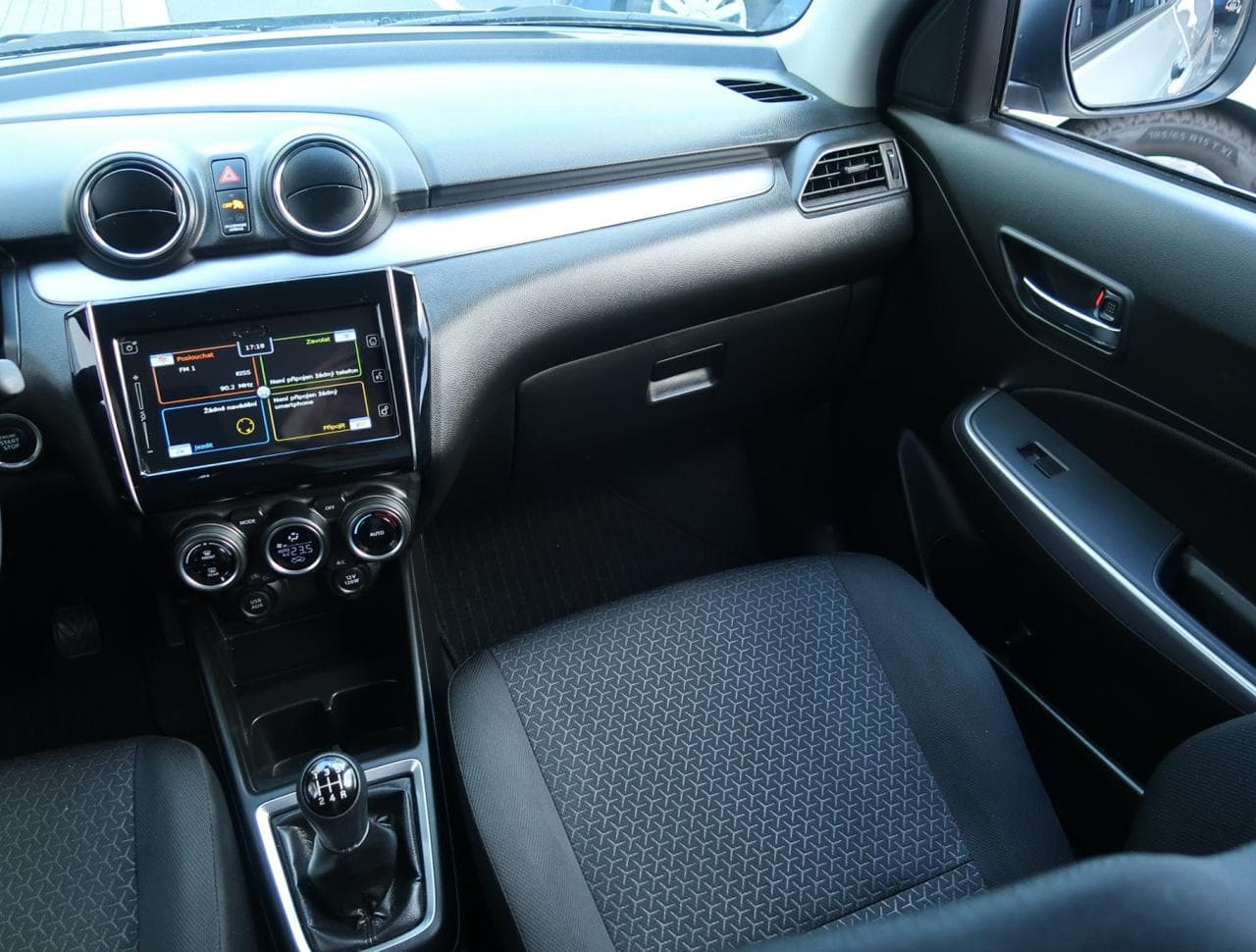 2023 Suzuki SWIFT - 18
