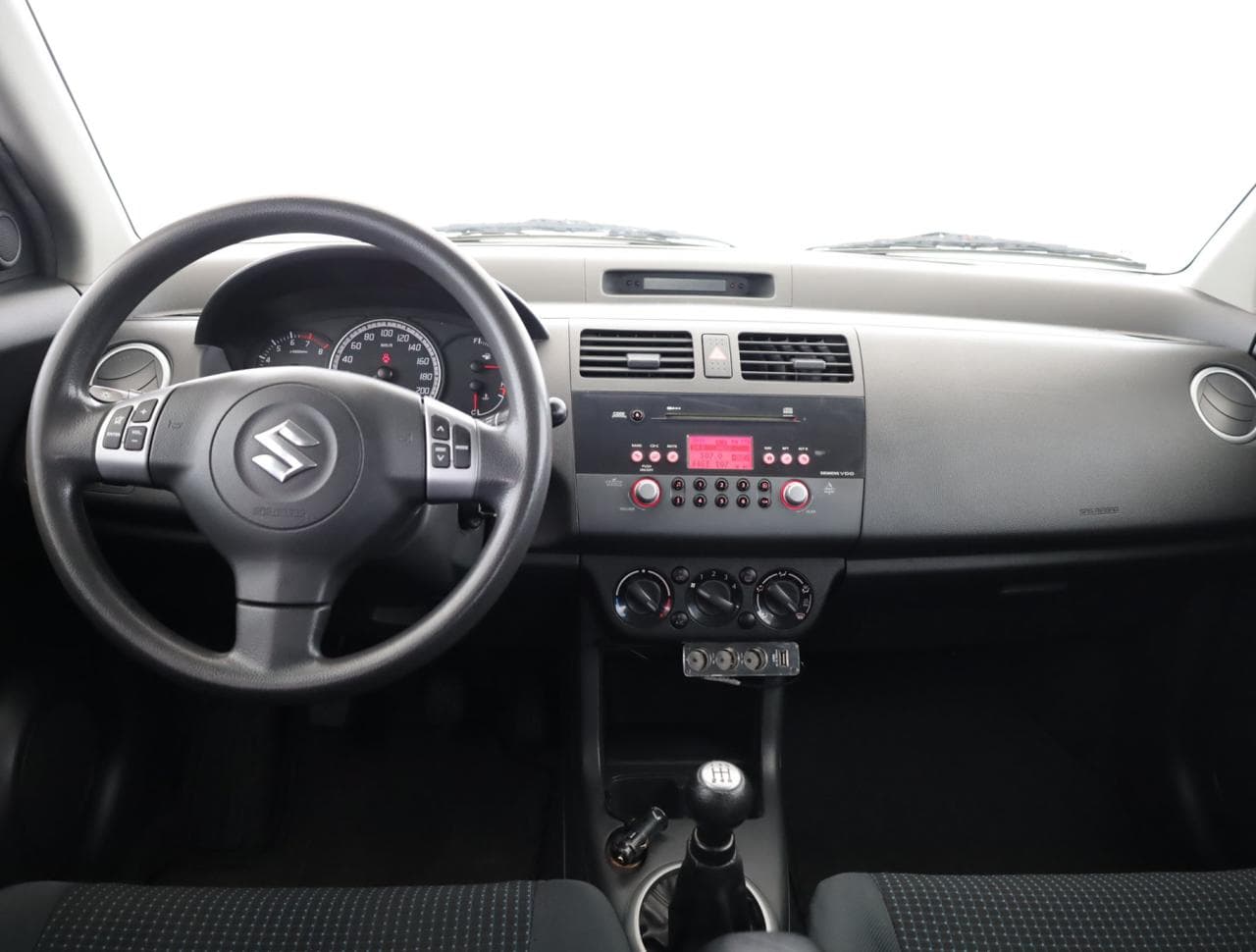 2005 Suzuki SWIFT - 16