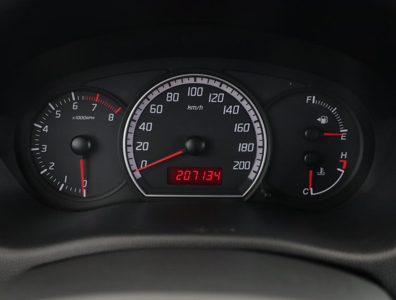 2005 Suzuki SWIFT - 26