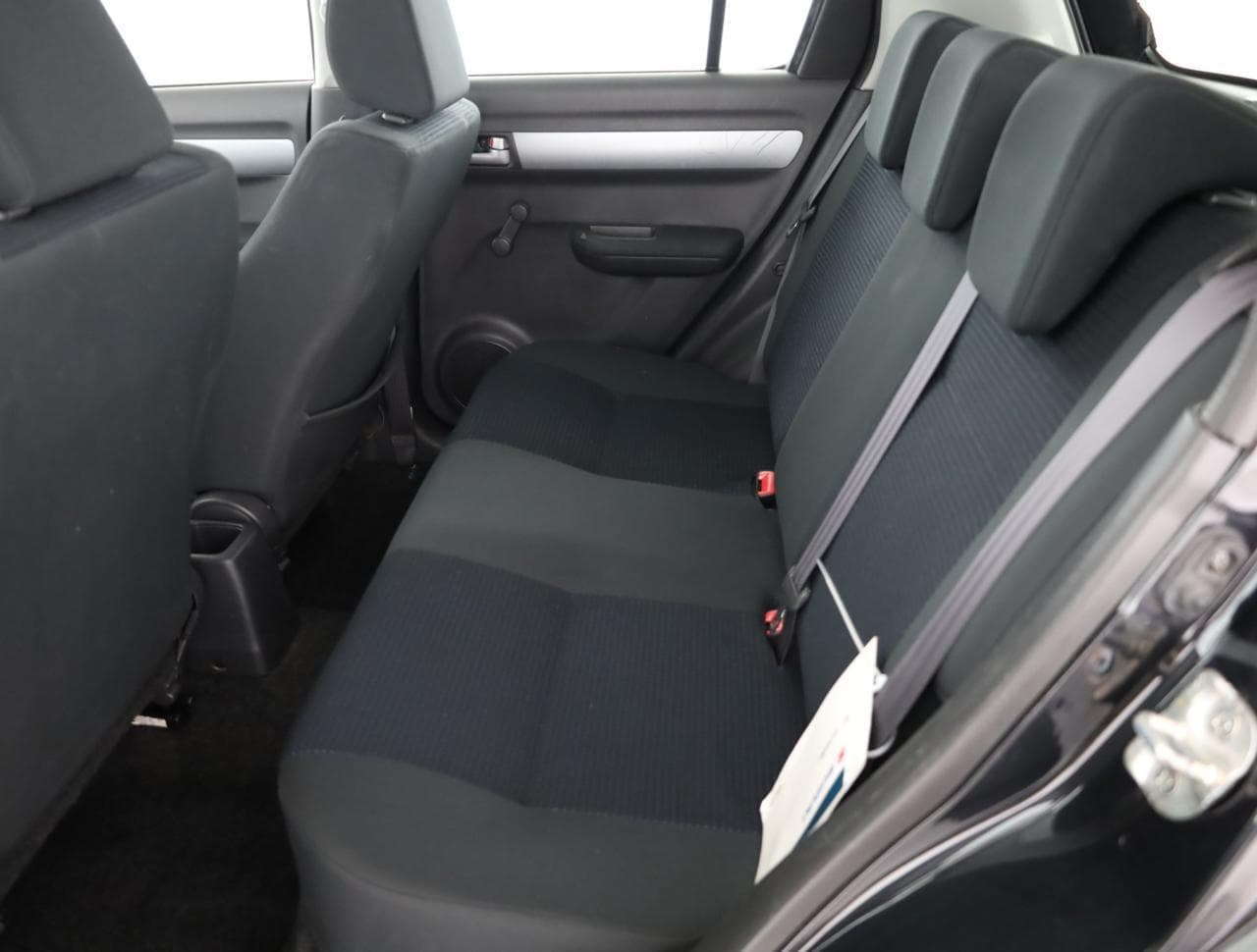 2010 Suzuki SWIFT - 12