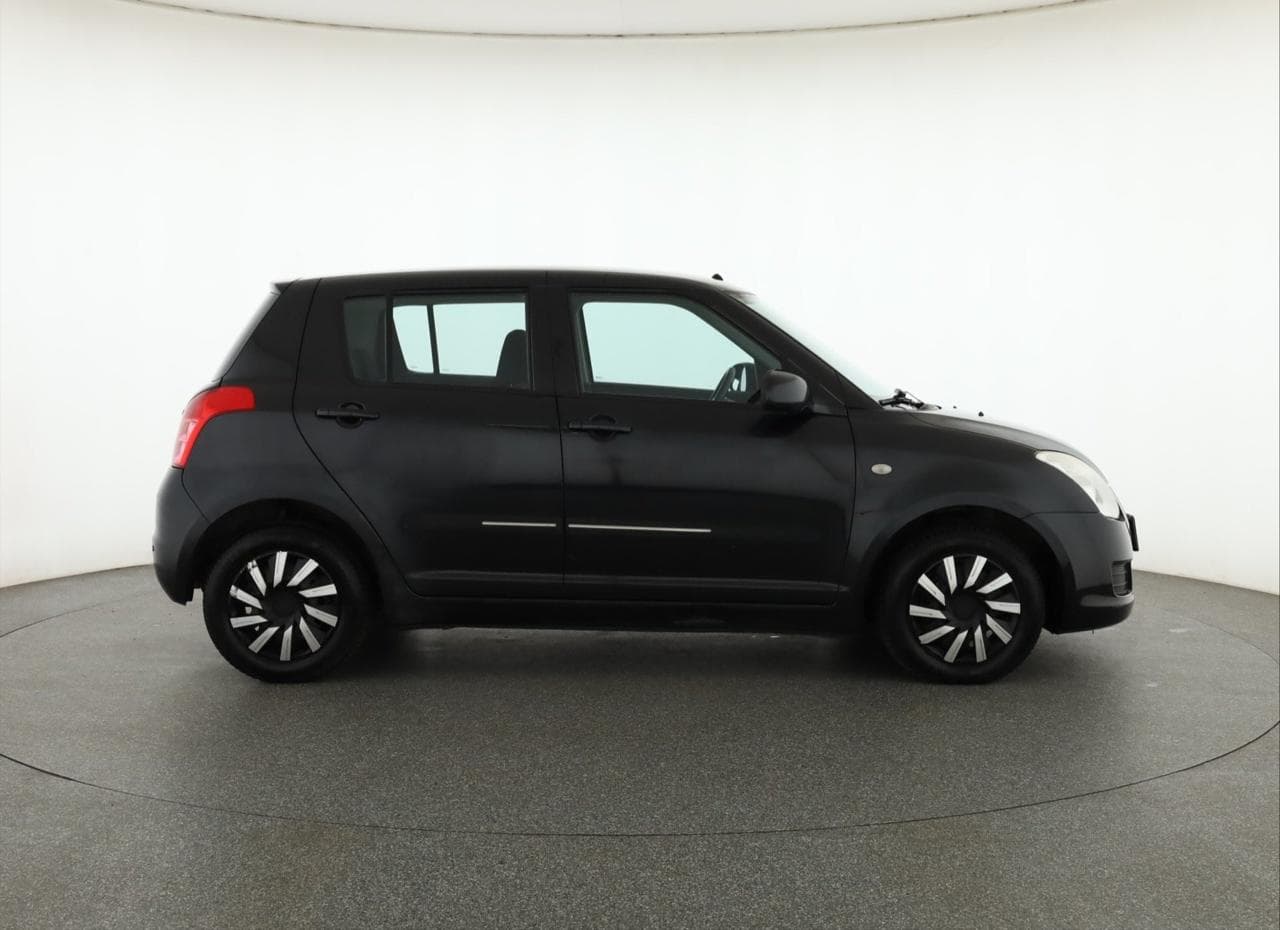 2010 Suzuki SWIFT - 8