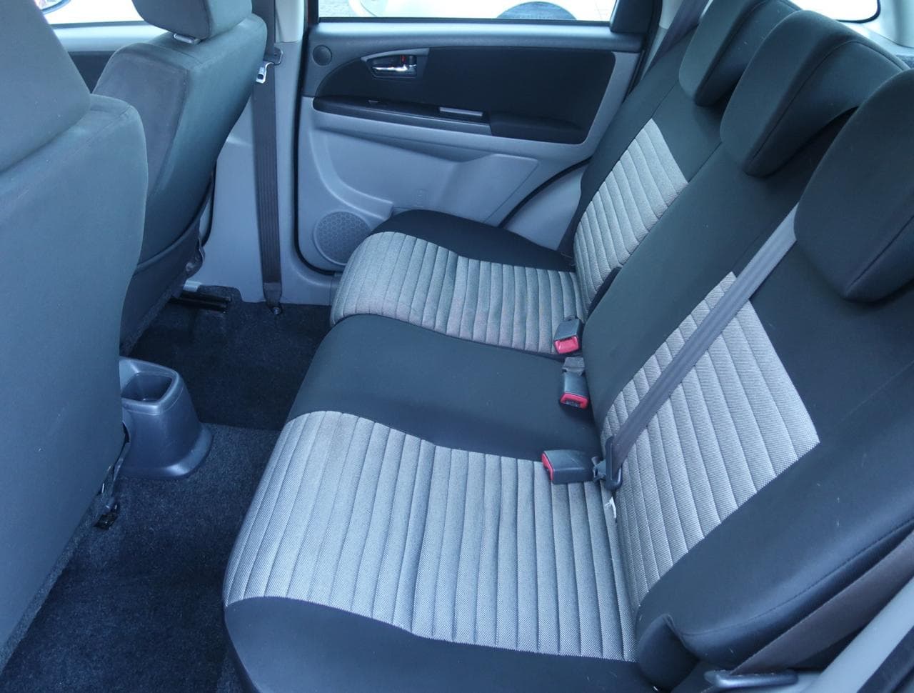 2010 Suzuki SX4 - 28