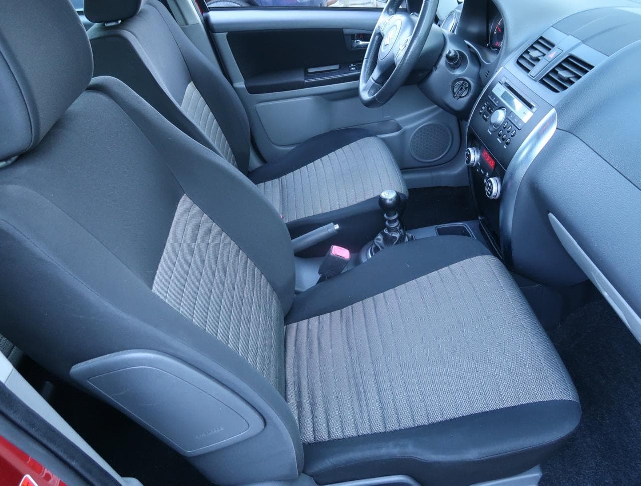 2010 Suzuki SX4 - 22