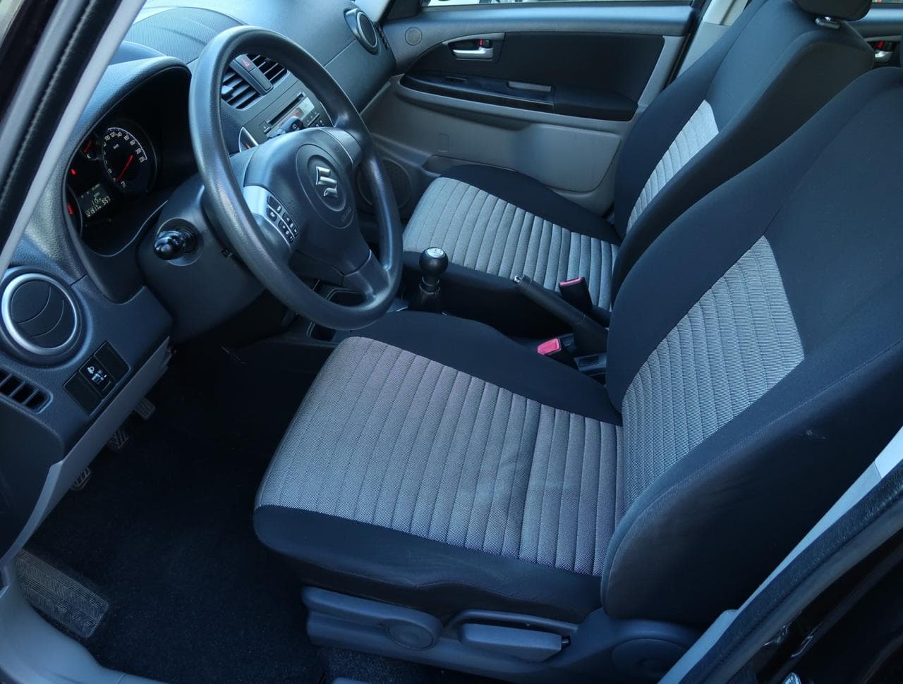 2014 Suzuki SX4 - 29