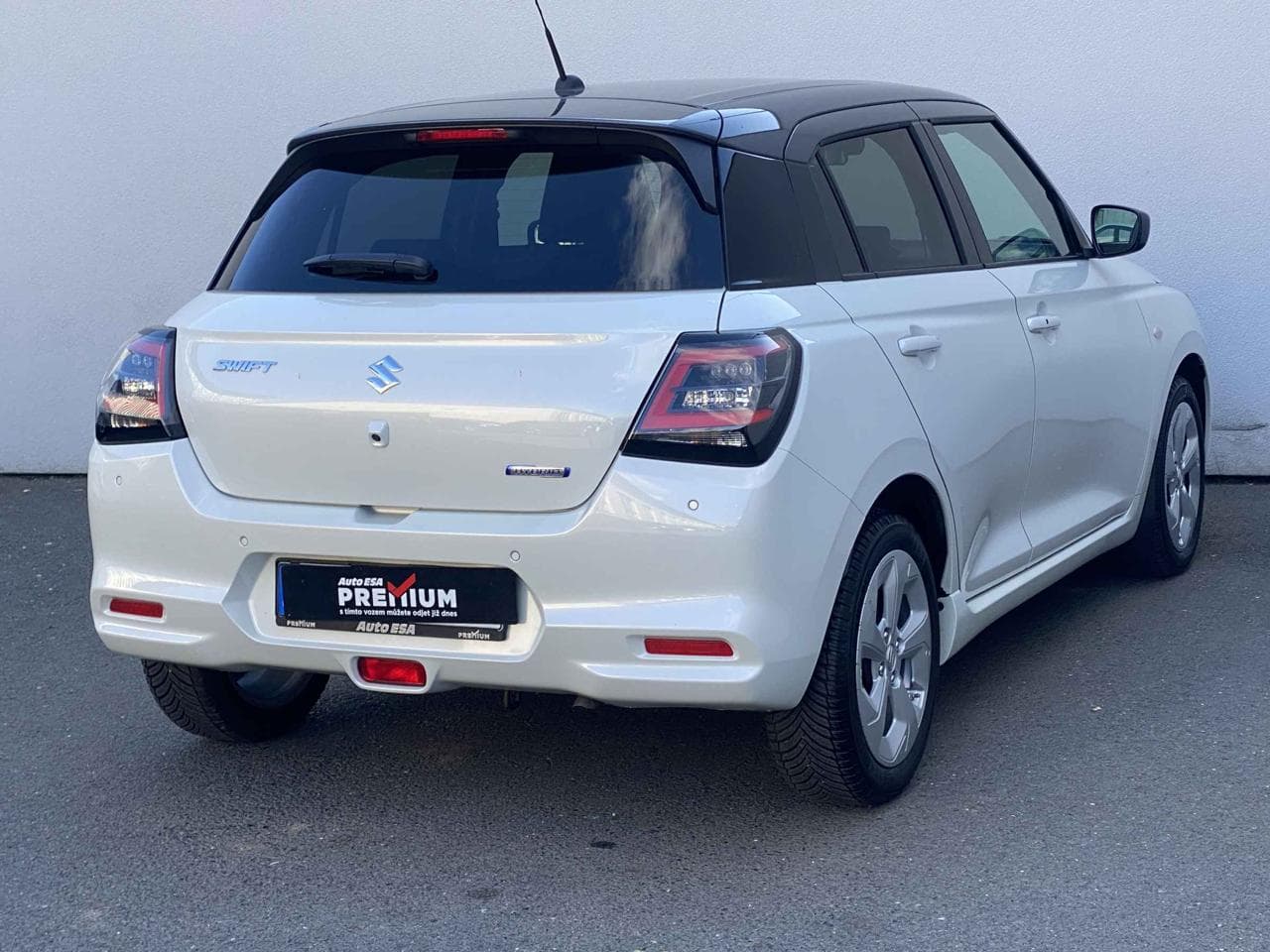 2025 Suzuki SWIFT - 4