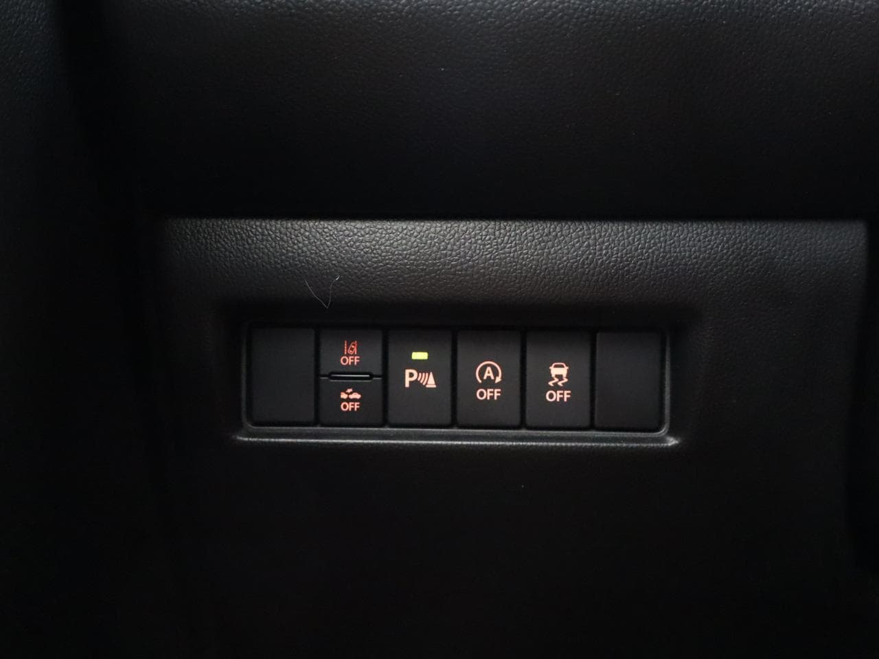 2021 Suzuki SWIFT - 19