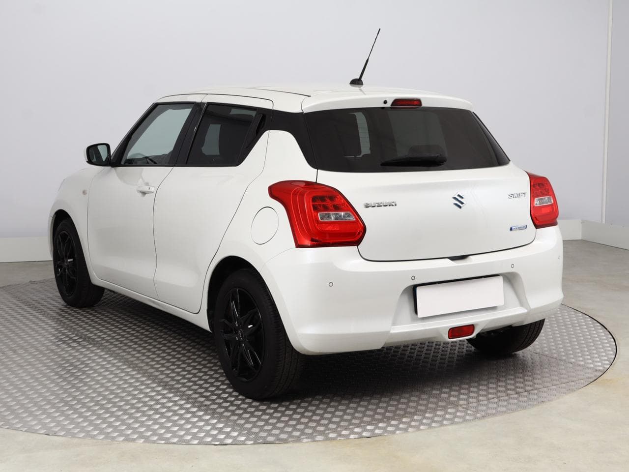 2021 Suzuki SWIFT - 5