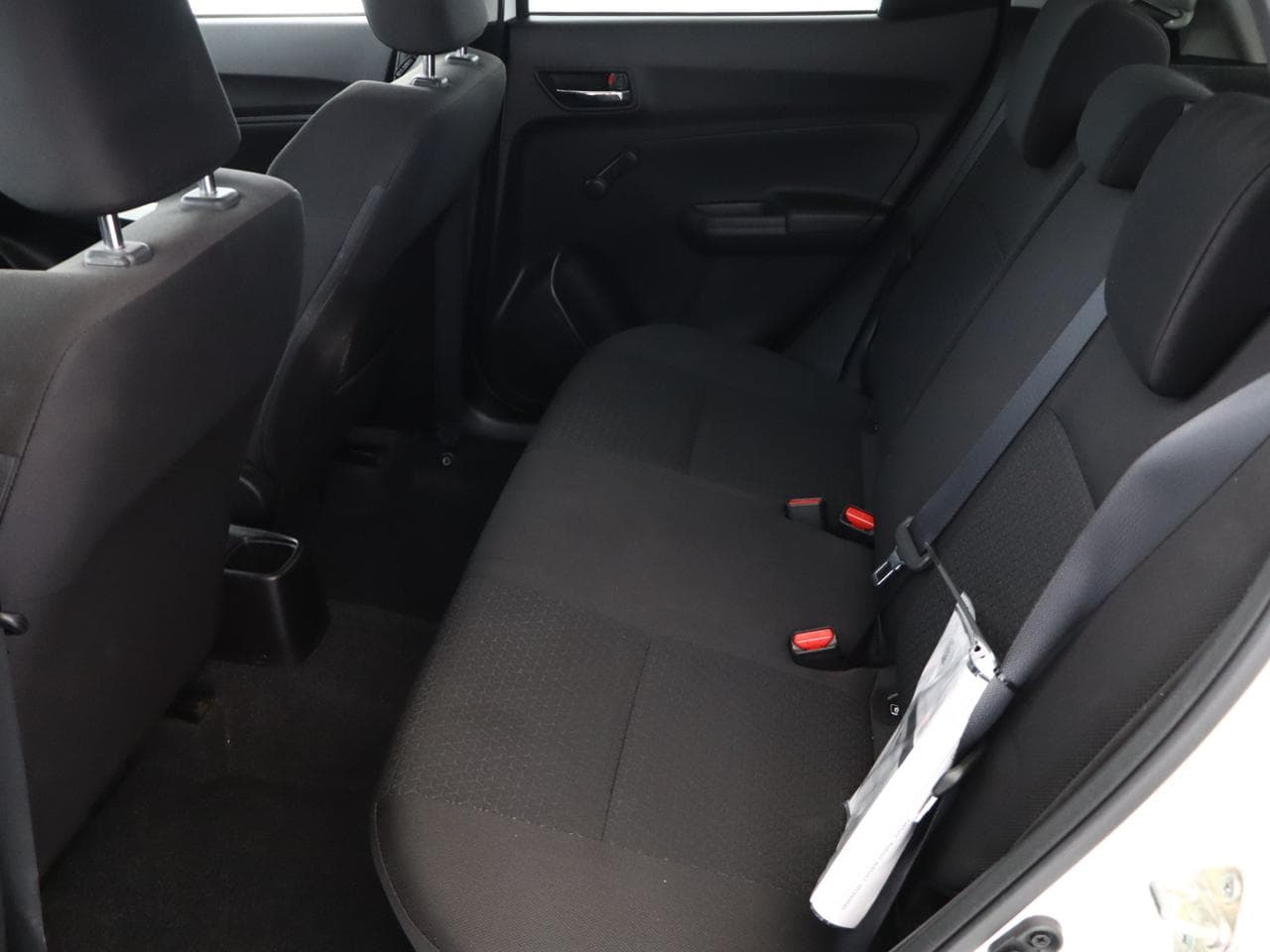 2021 Suzuki SWIFT - 12