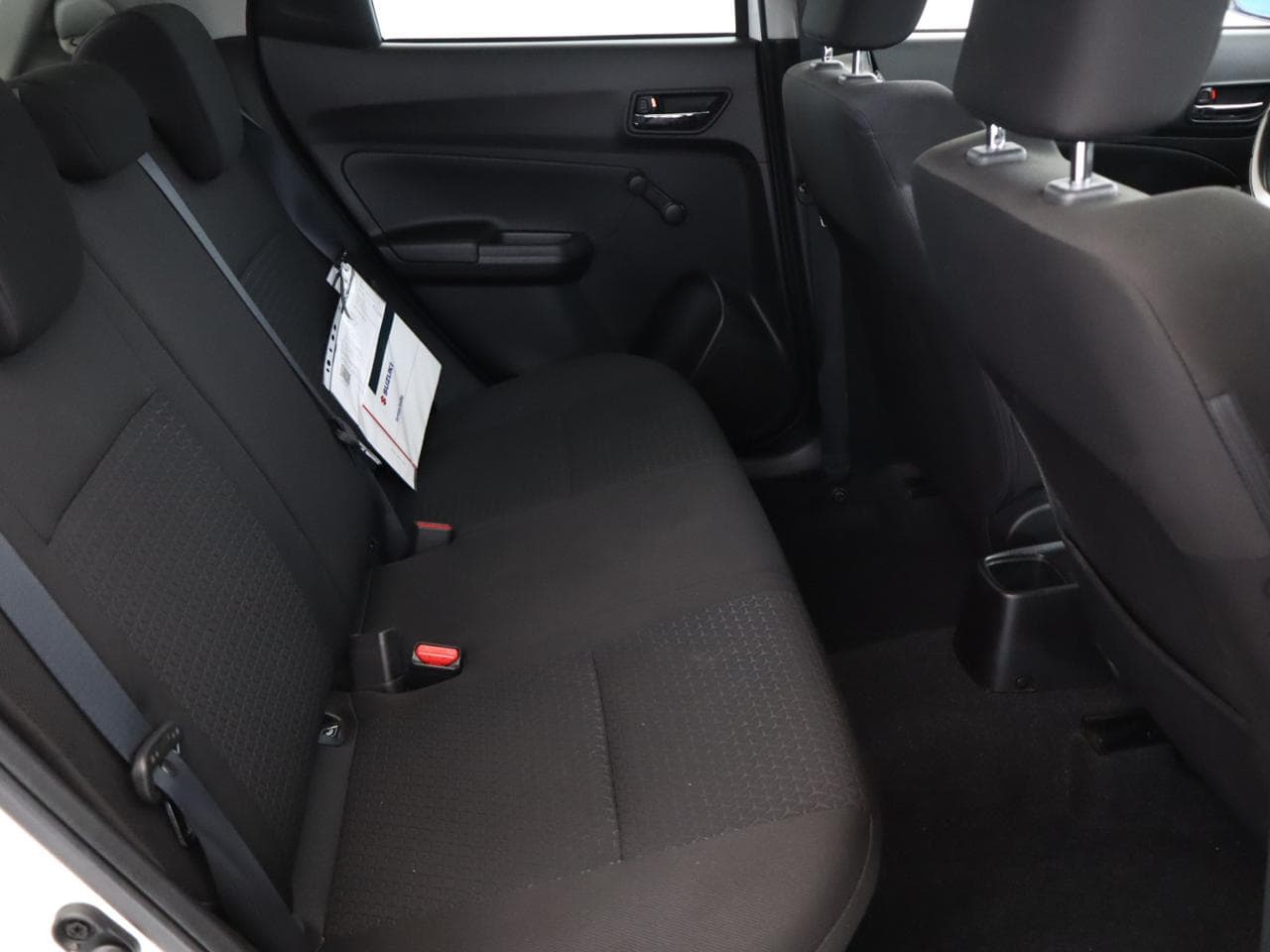 2021 Suzuki SWIFT - 11