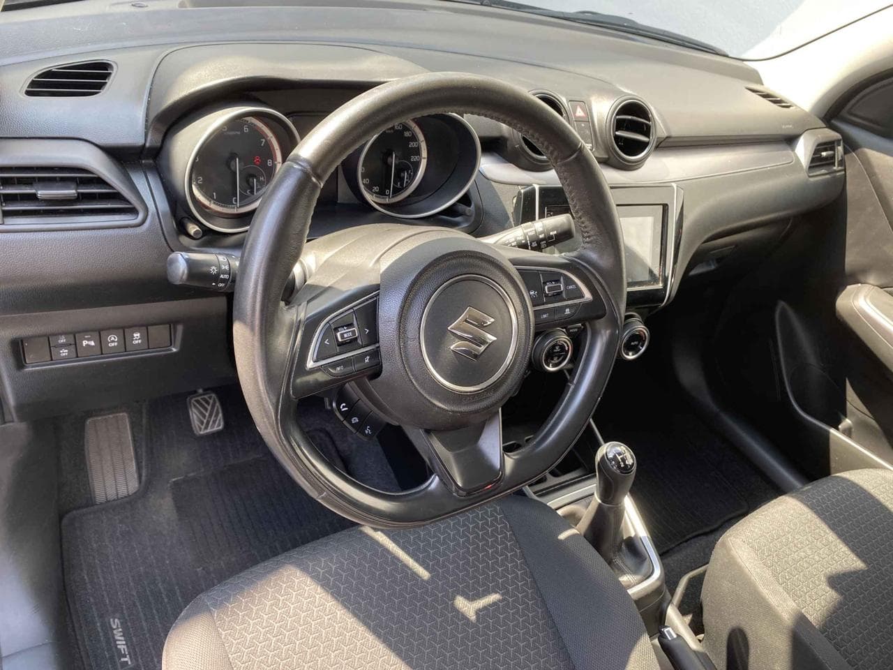 2022 Suzuki SWIFT - 12
