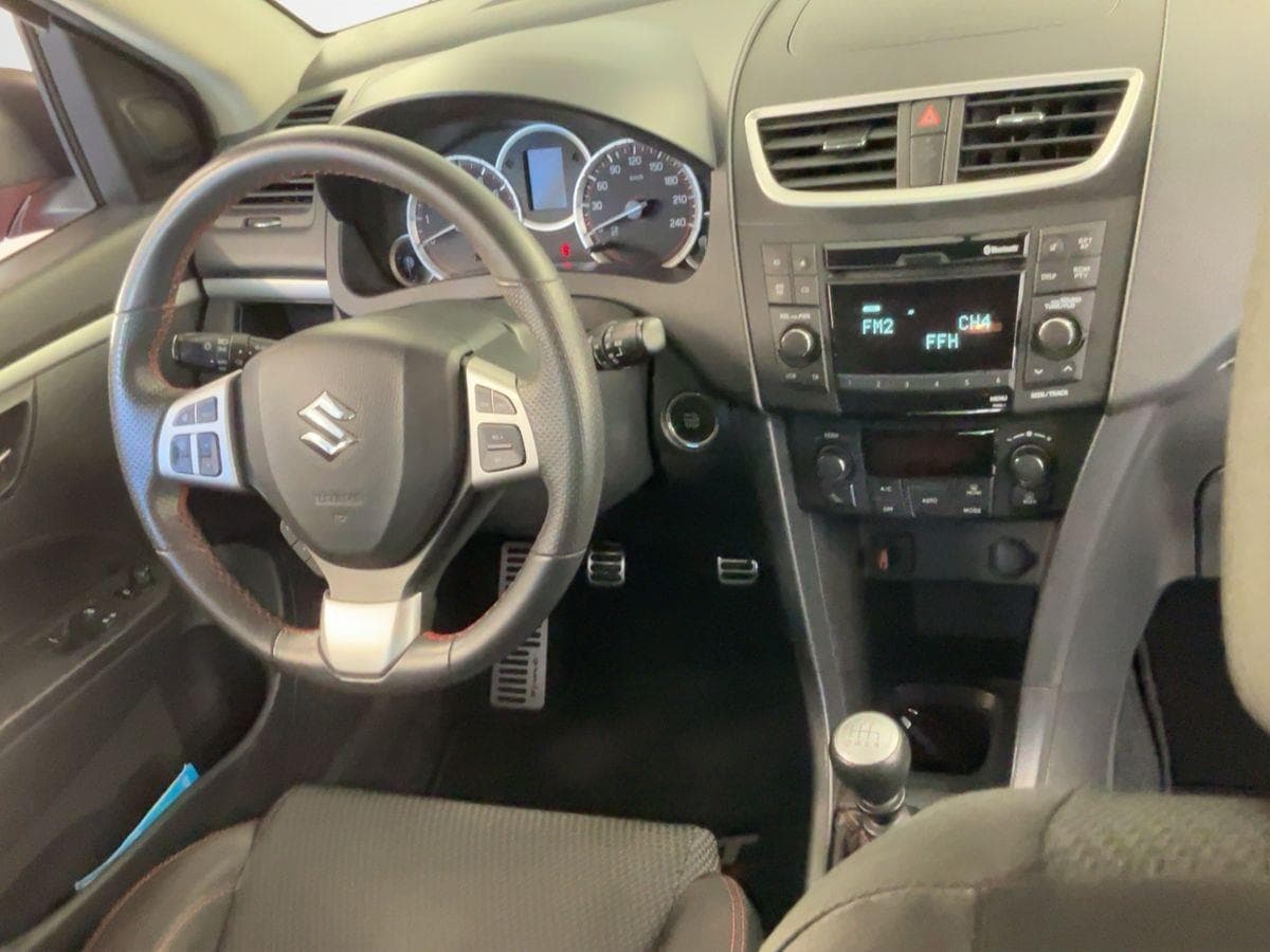 2013 Suzuki SWIFT - 2