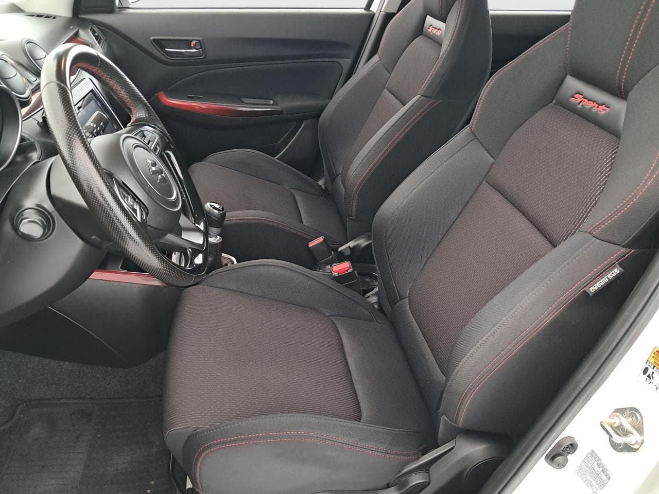 2022 Suzuki SWIFT - 16