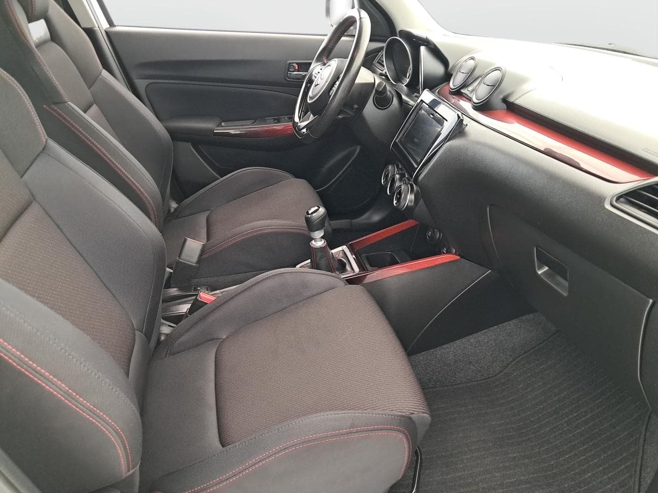 2022 Suzuki SWIFT - 12