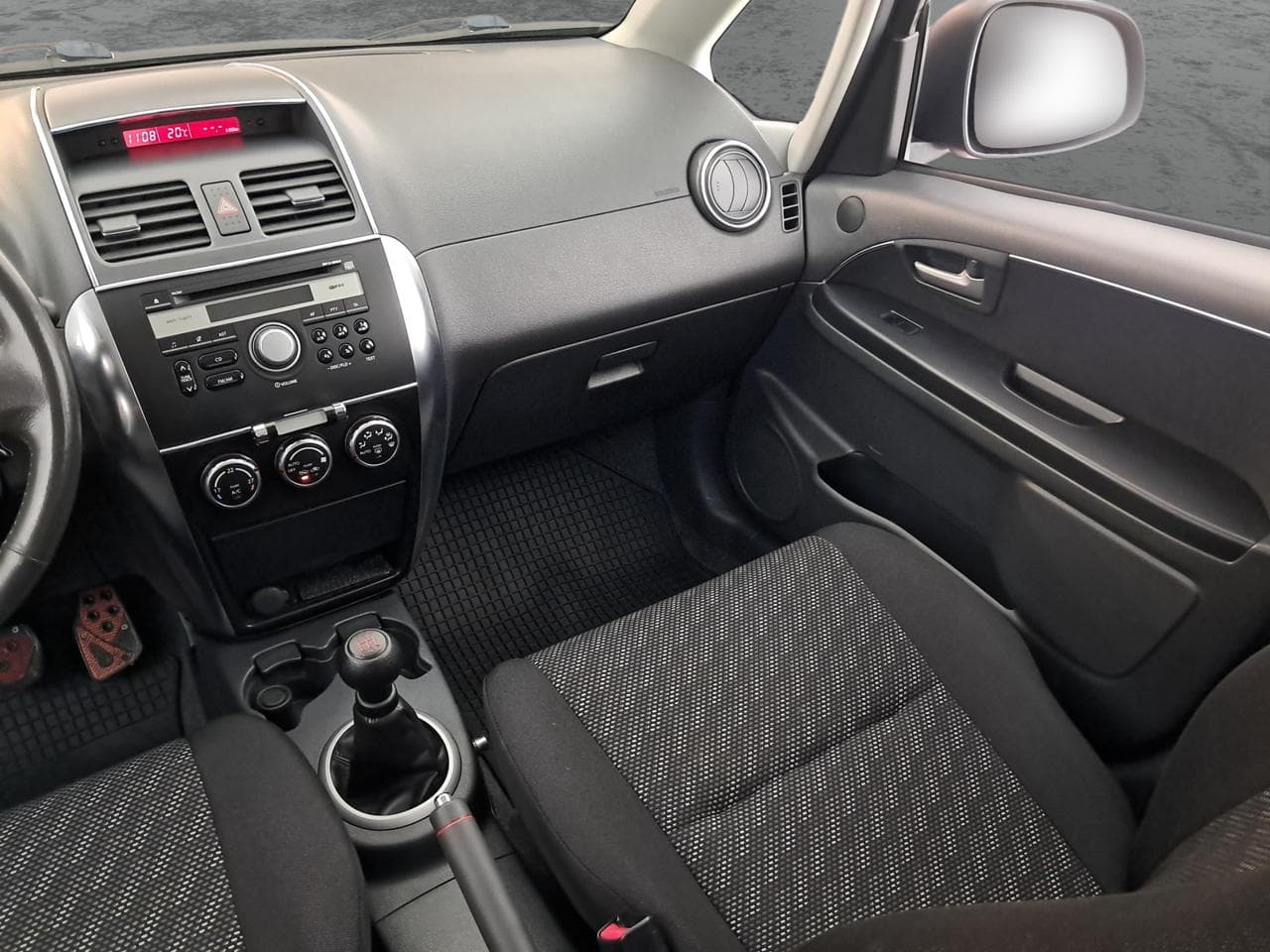 2007 Suzuki SX4 - 11