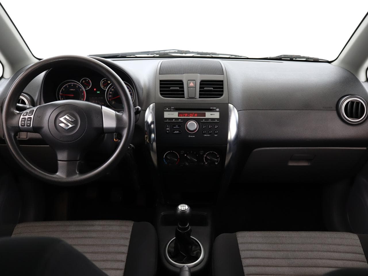 2011 Suzuki SX4 - 9