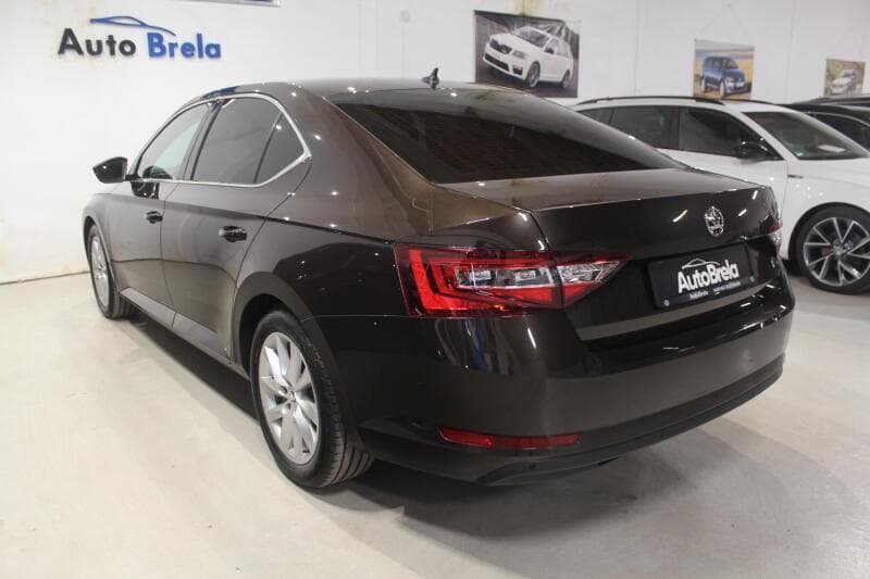 2015 Škoda SUPERB - 9