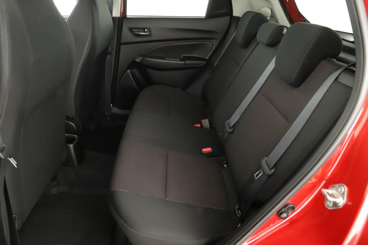 2022 Suzuki SWIFT - 11