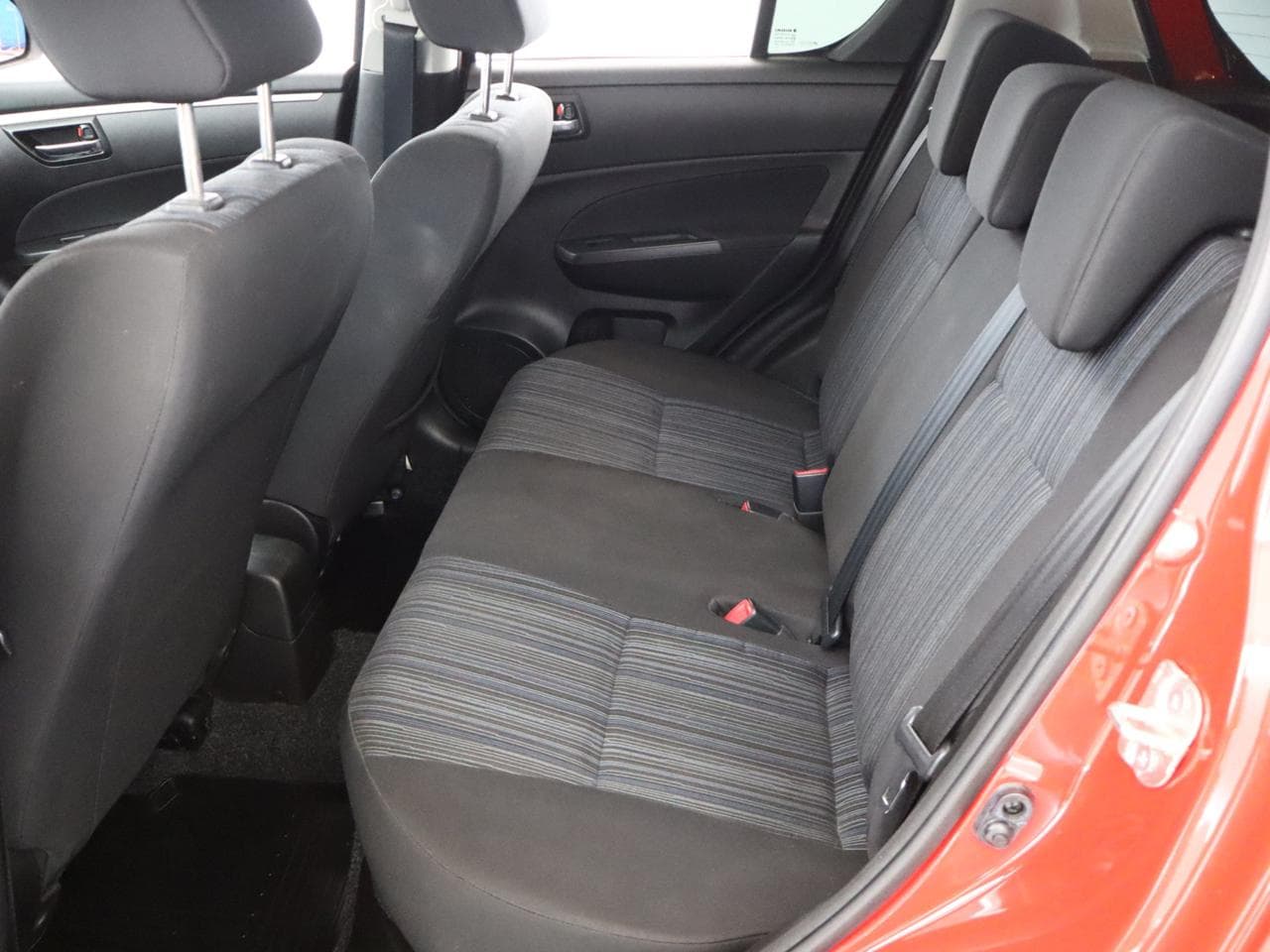 2016 Suzuki SWIFT - 12
