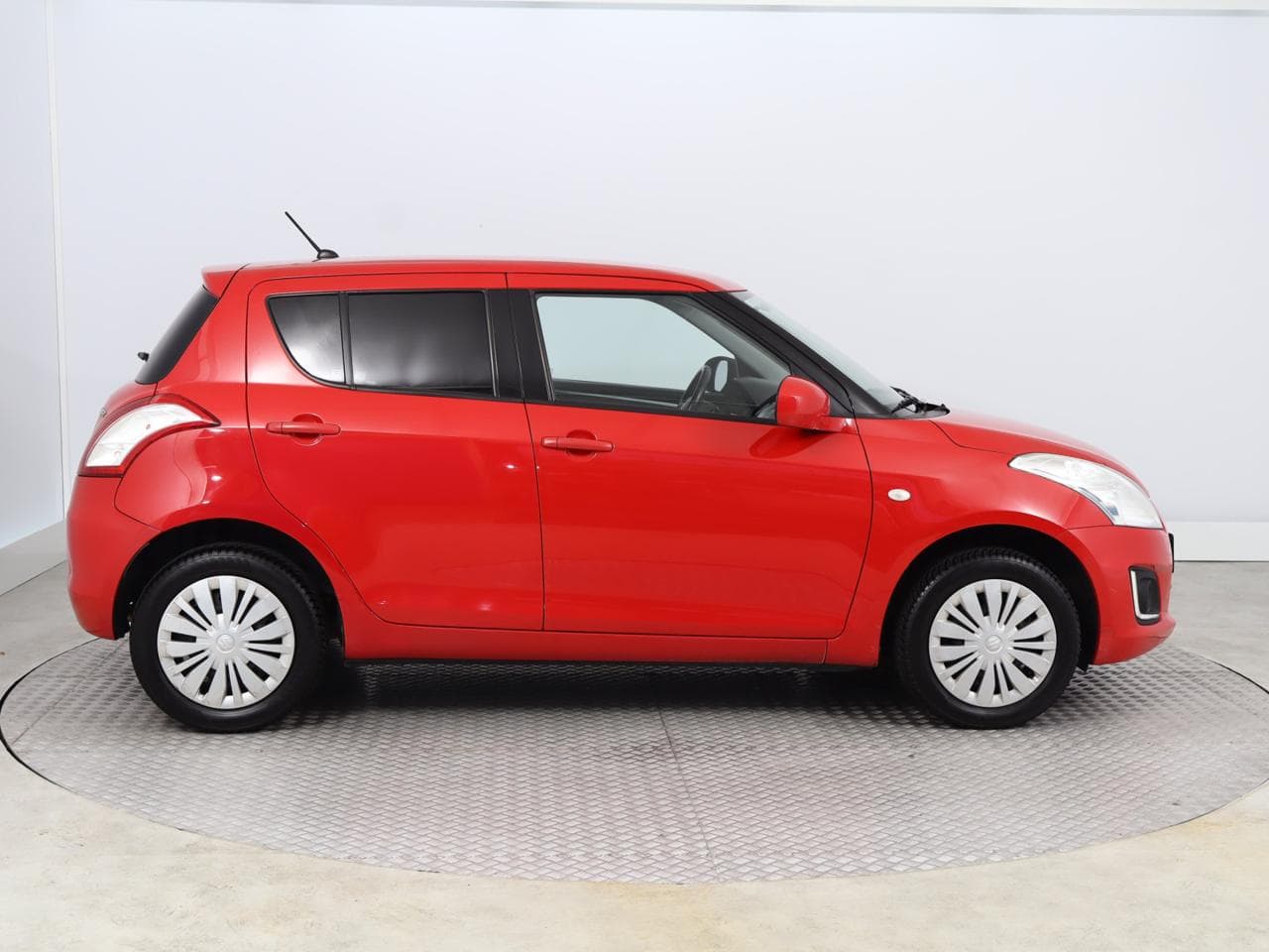 2016 Suzuki SWIFT - 8