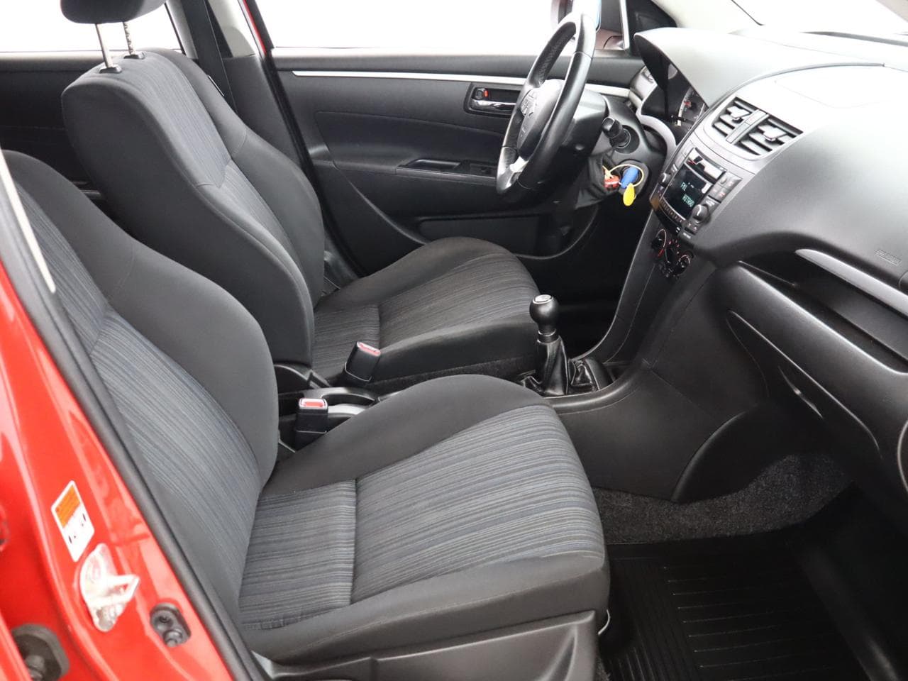 2016 Suzuki SWIFT - 10