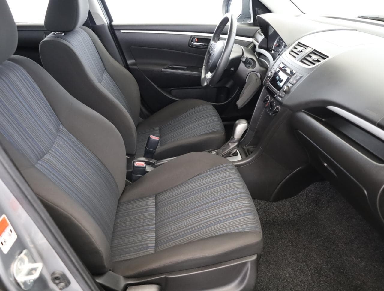 2014 Suzuki SWIFT - 10