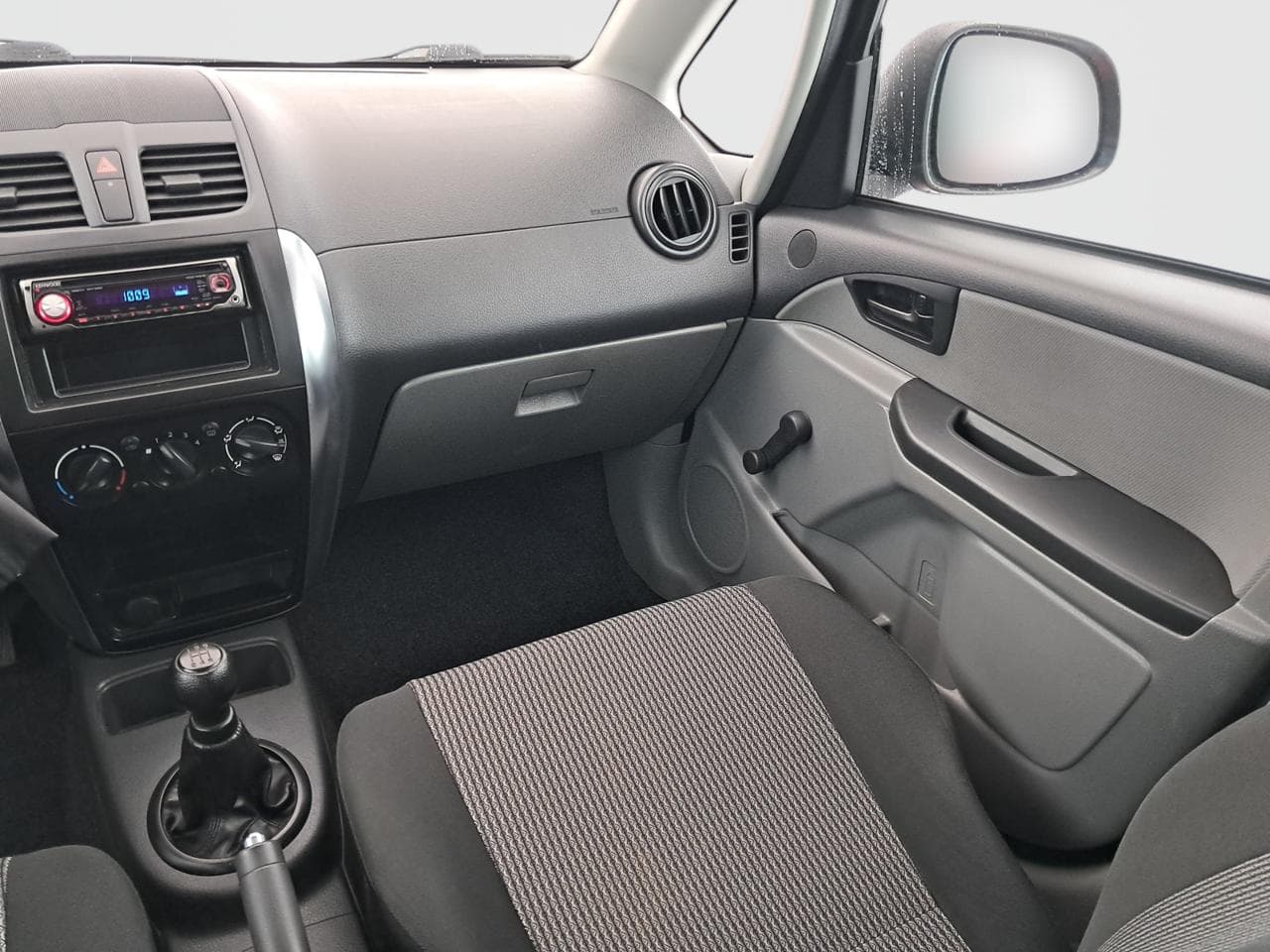 2010 Suzuki SX4 - 9