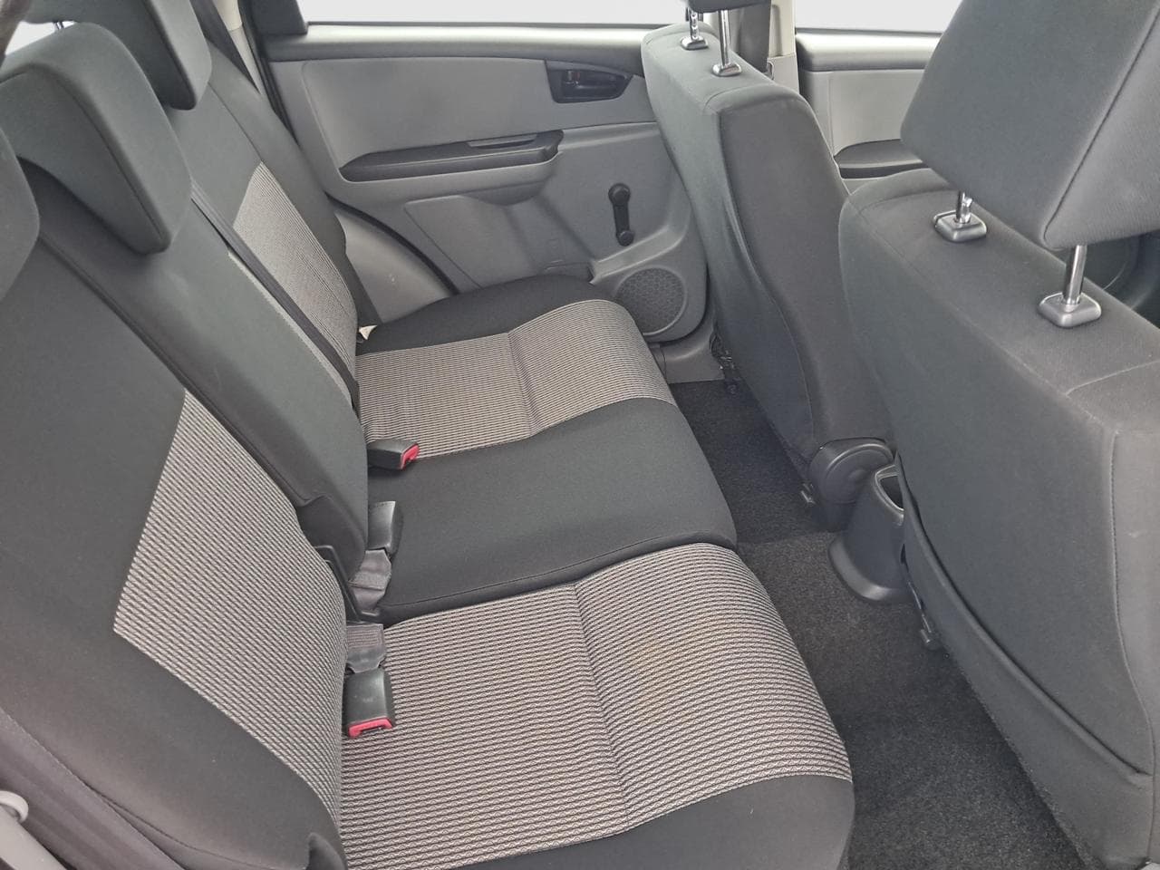 2010 Suzuki SX4 - 13