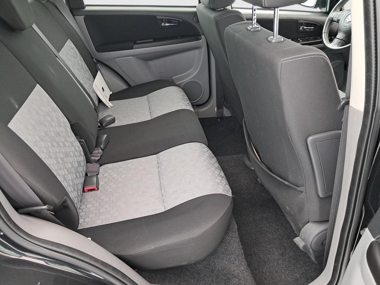 2013 Suzuki SX4 - 13