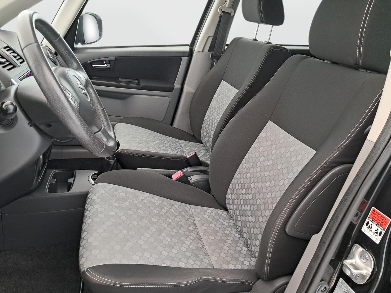2013 Suzuki SX4 - 16