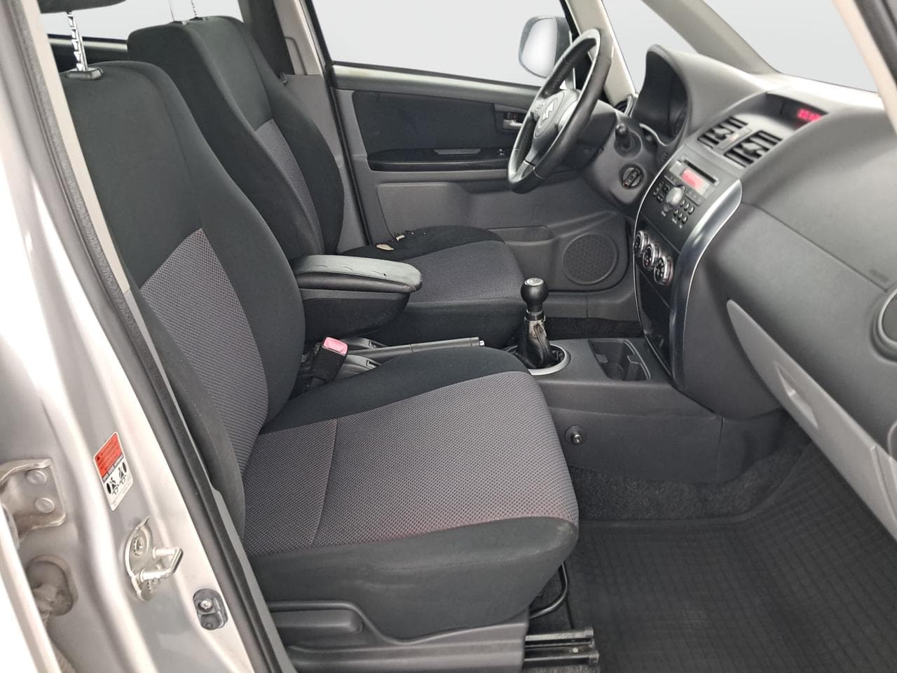 2007 Suzuki SX4 - 12