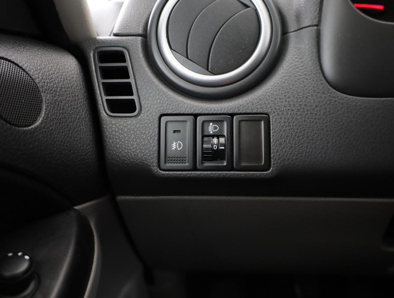 2011 Suzuki SX4 - 19