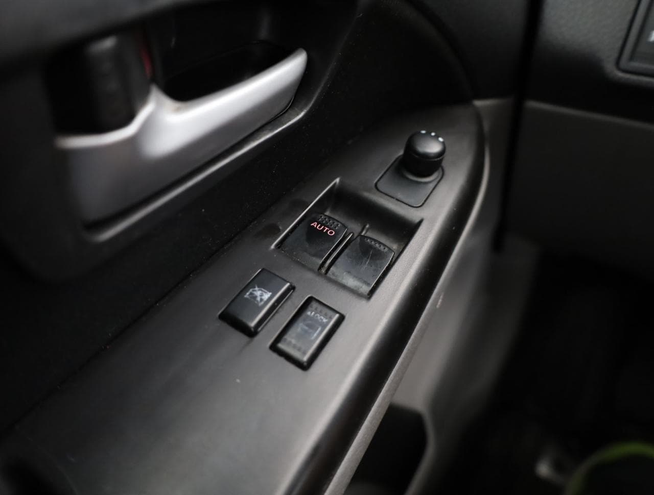 2011 Suzuki SX4 - 18