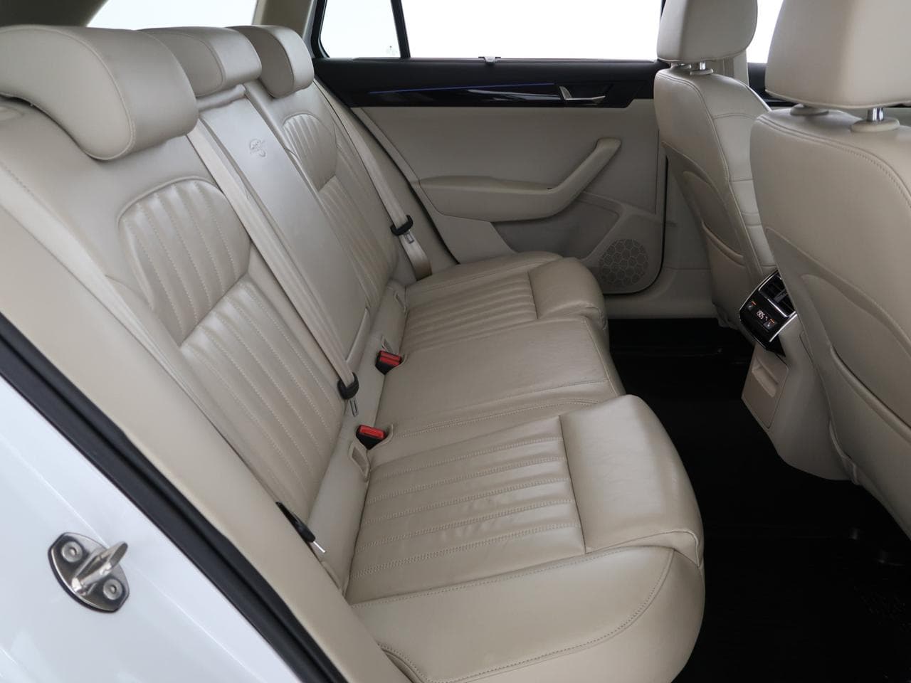 2015 Škoda Superb - 13