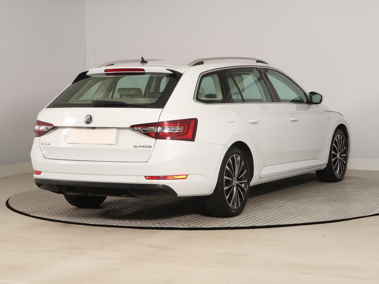 2015 Škoda Superb - 7