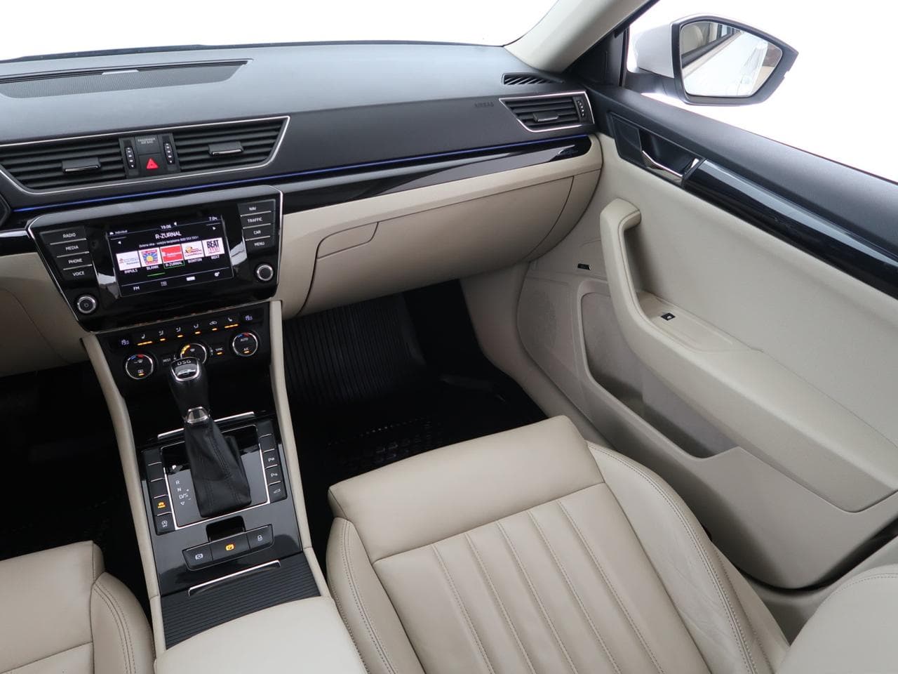 2015 Škoda Superb - 11