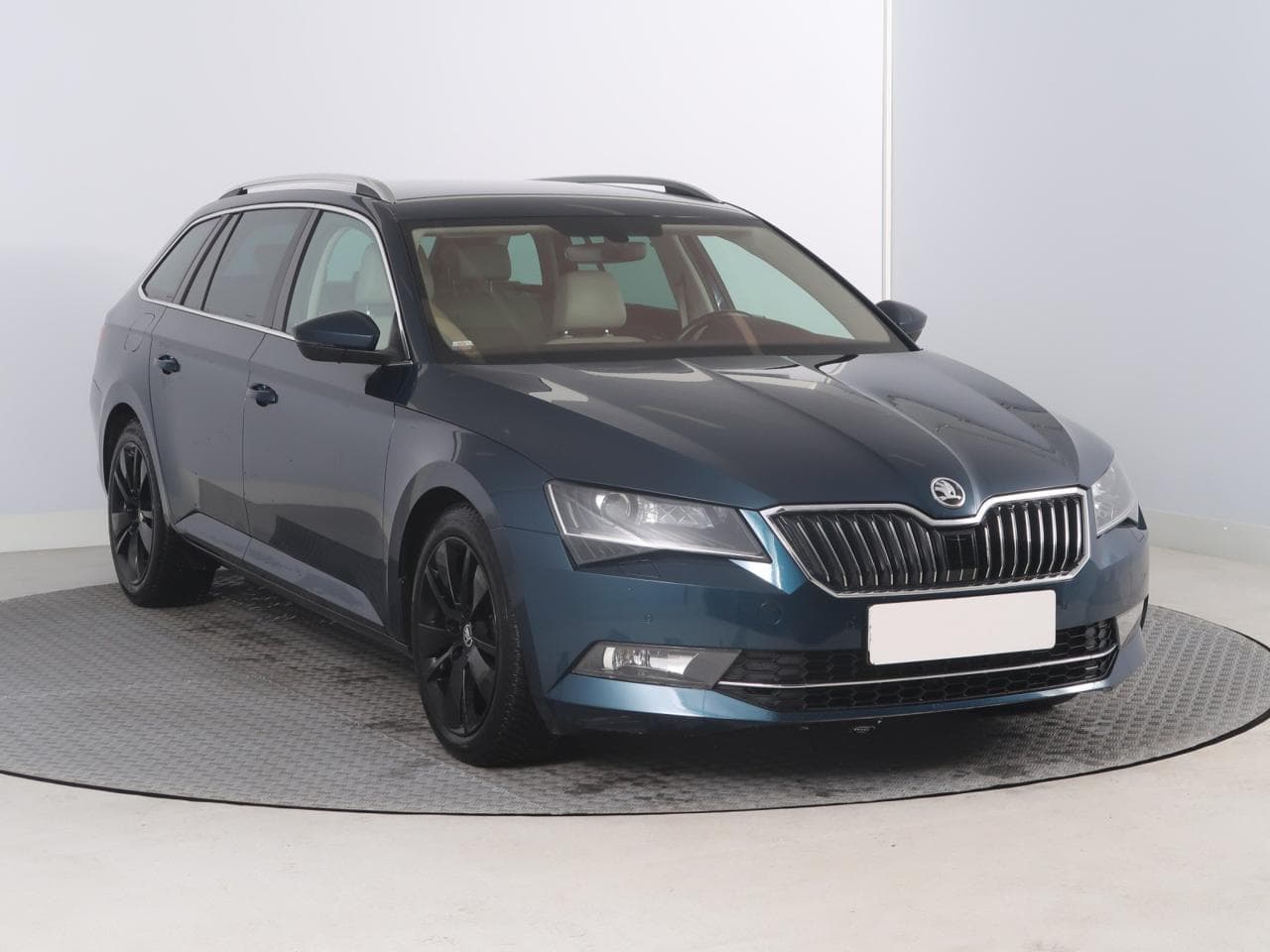 Škoda Superb 2.0 TDI 110kW kombi