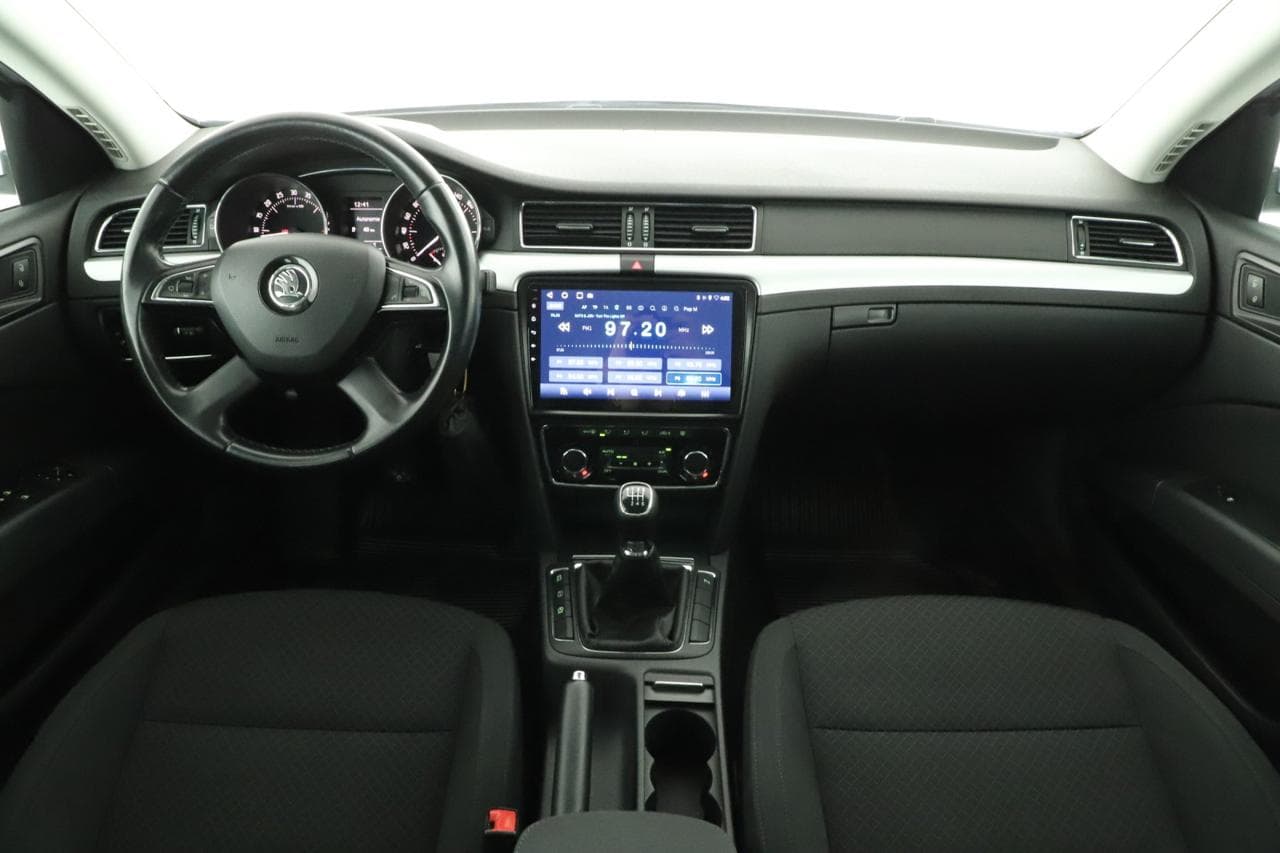 2014 Škoda SUPERB - 9