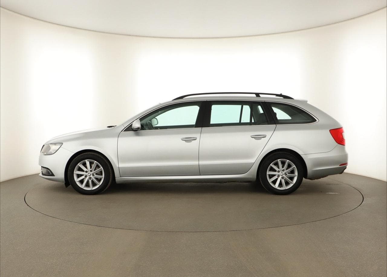 2014 Škoda SUPERB - 4