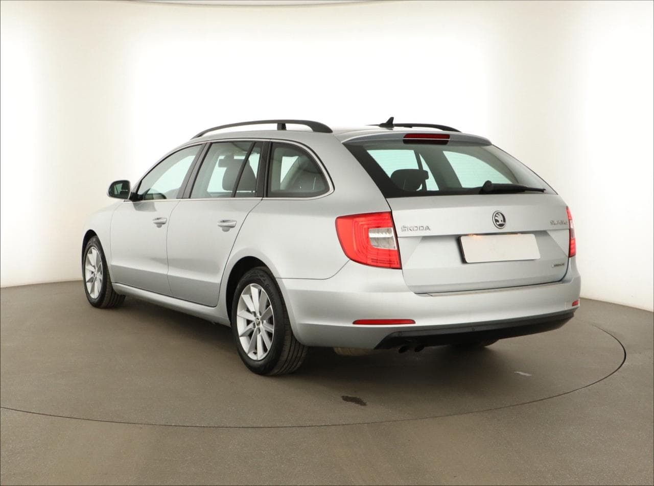 2014 Škoda SUPERB - 5