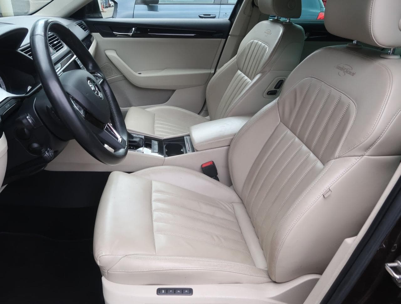 2016 Škoda SUPERB - 13