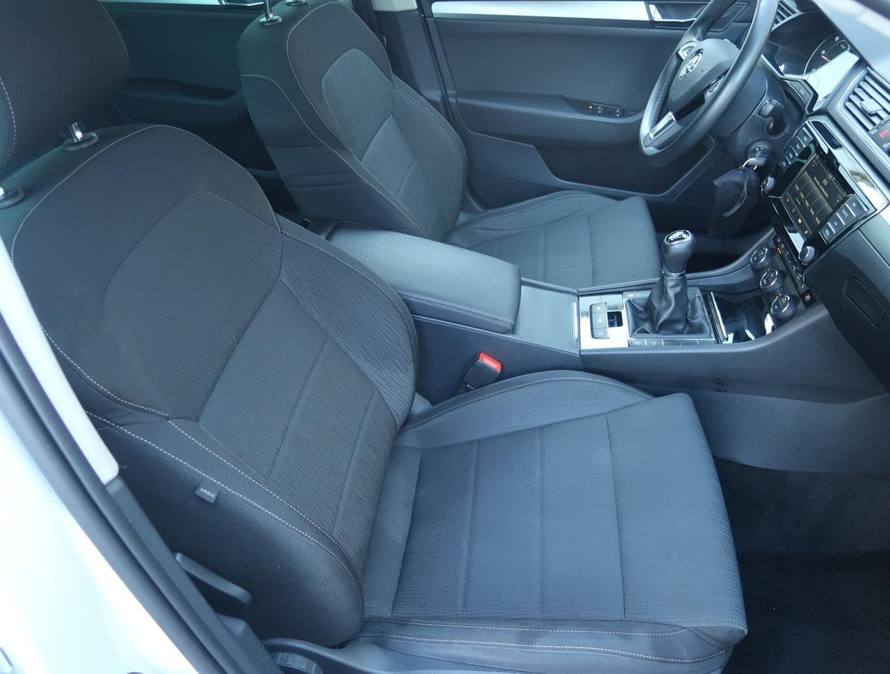 2015 Škoda SUPERB - 12