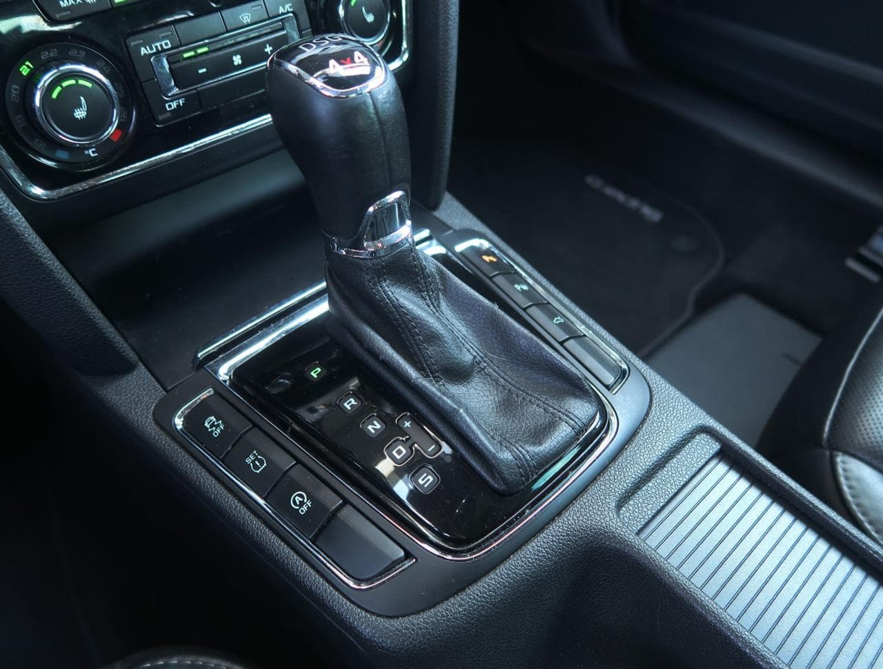 2014 Škoda SUPERB - 19