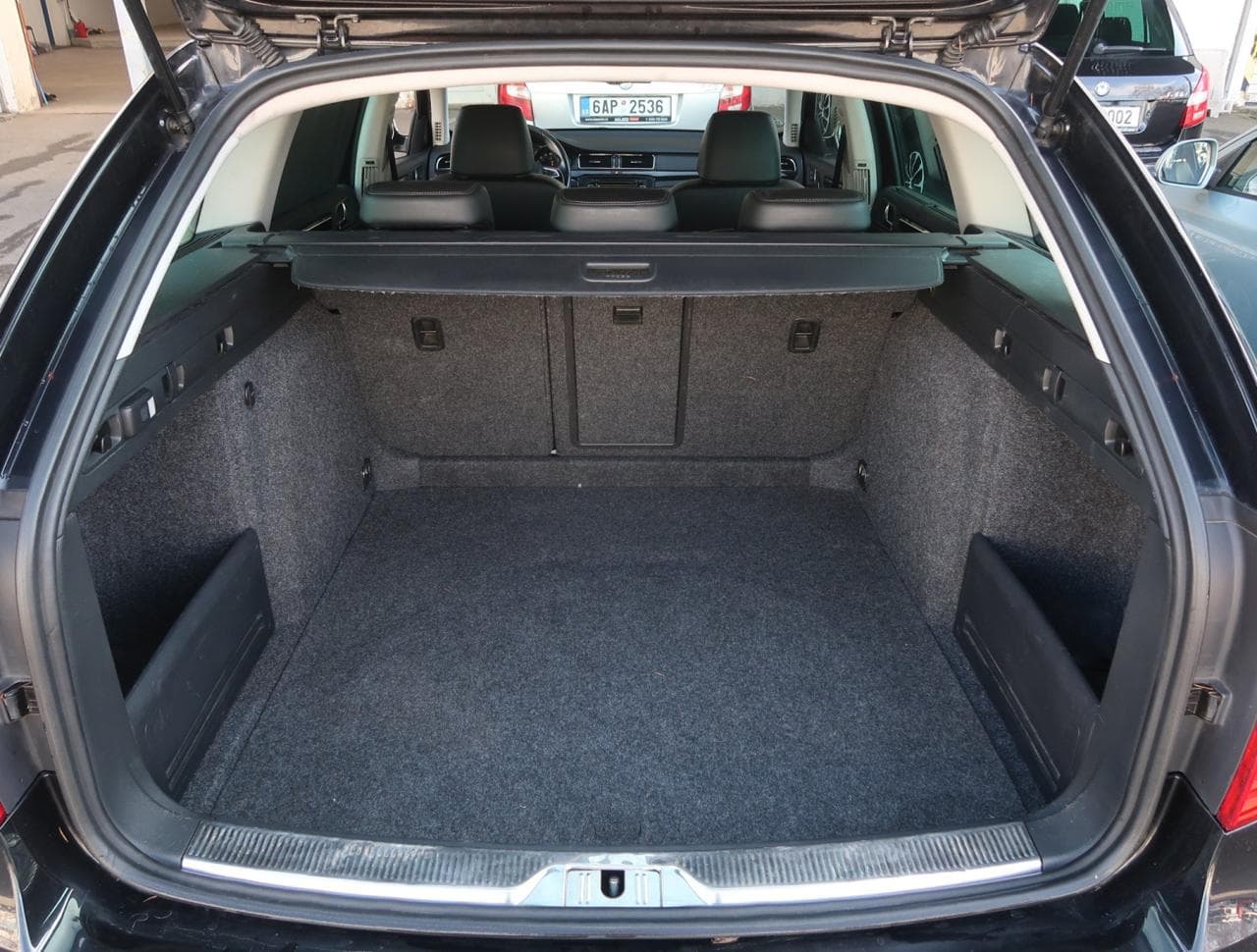 2014 Škoda SUPERB - 20