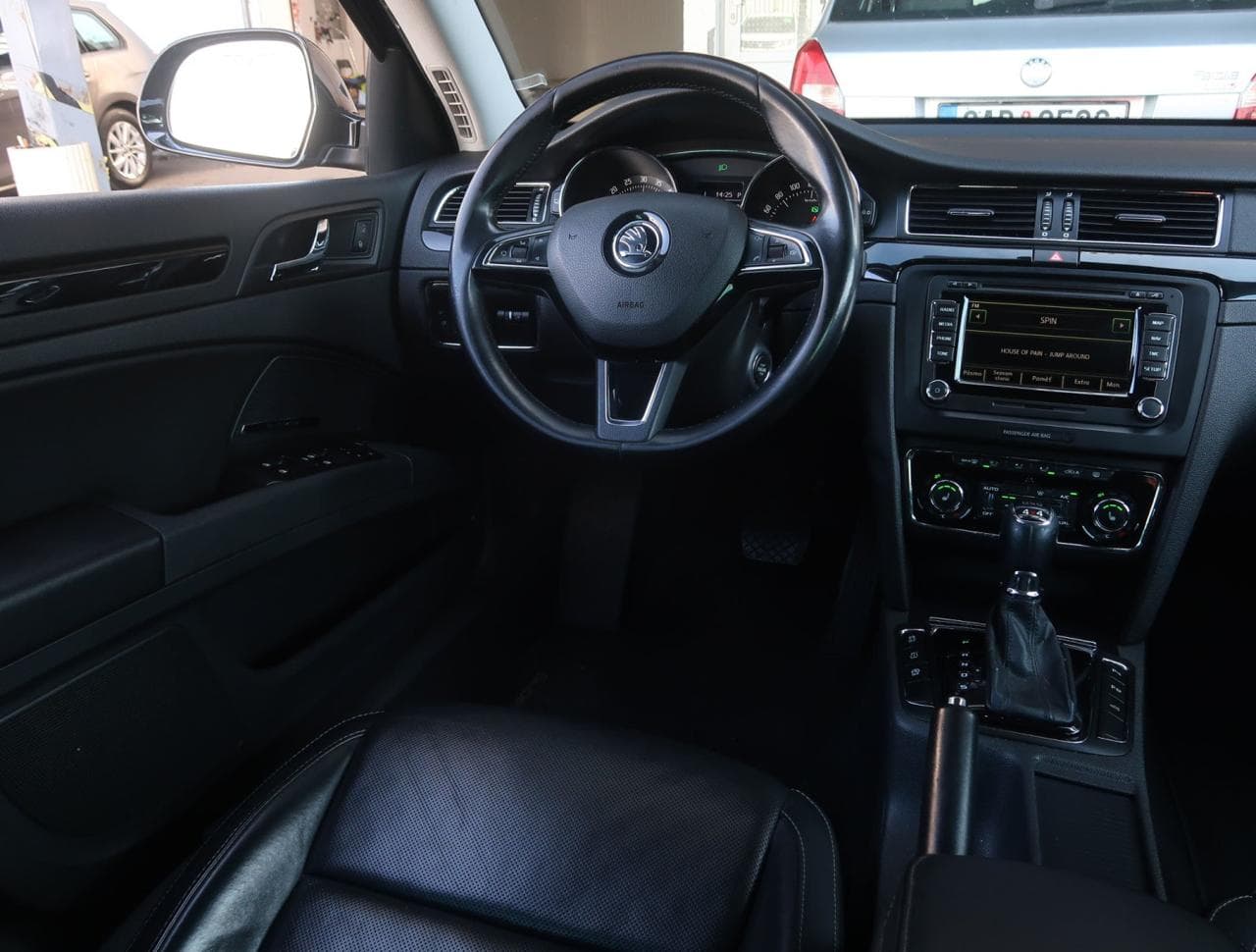2014 Škoda SUPERB - 9